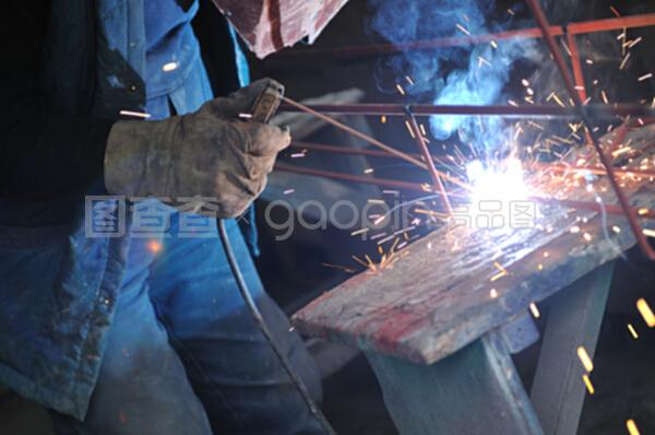 焊接工艺中的核心要素 焊缝与焊机